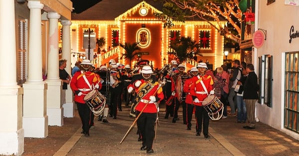 christmas-parade-walkabout-st-georges-bermuda