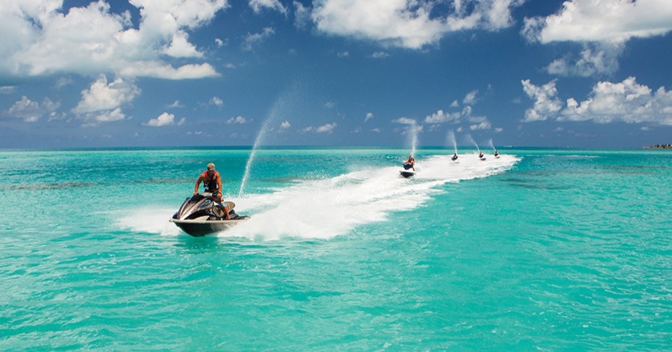 bermuda in january water sports on the ocean